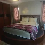 شيراتون المطار